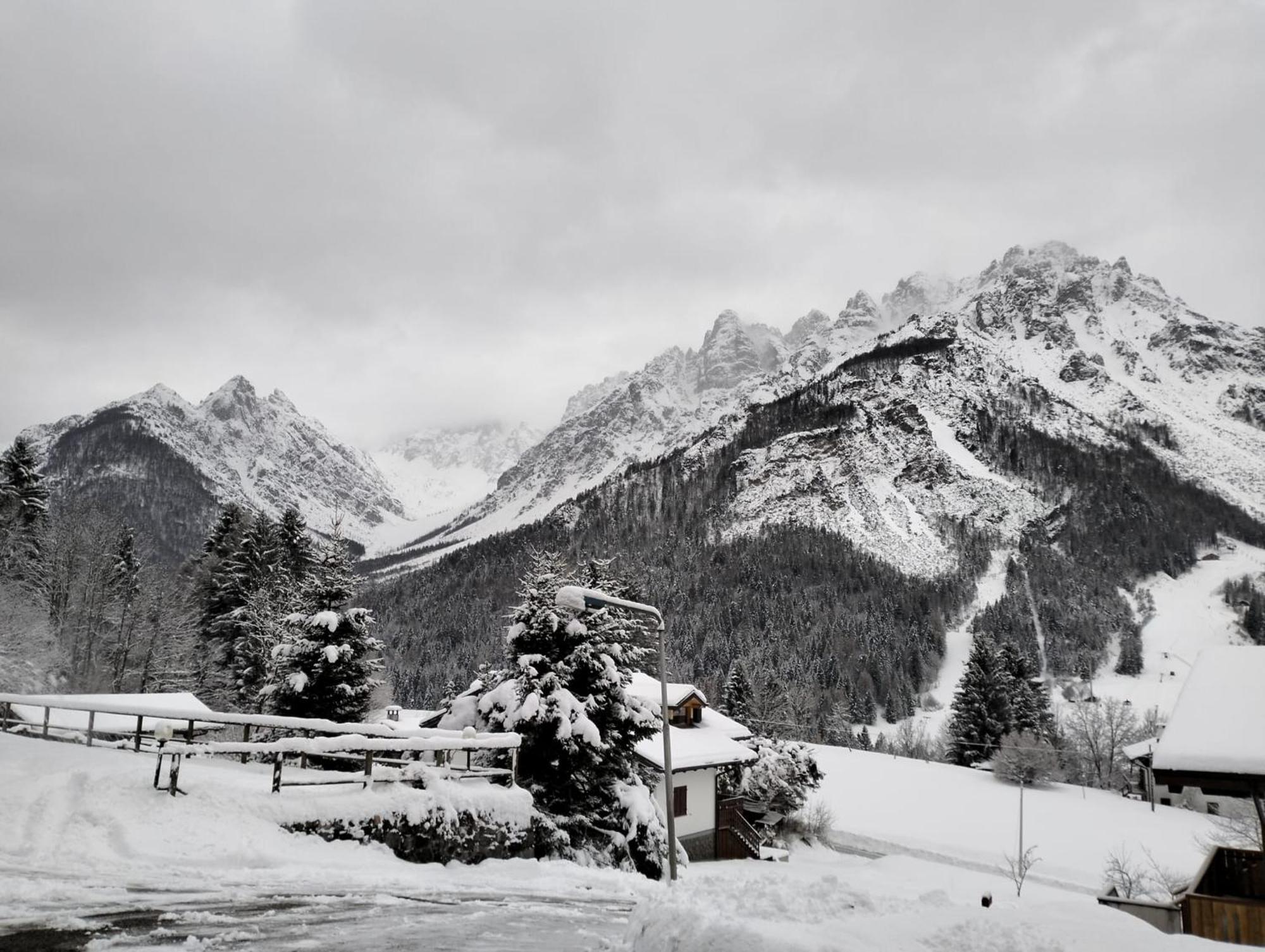 포르니 디 소프라 Vista Mozzafiato Sulle Dolomiti Friulane 아파트 외부 사진